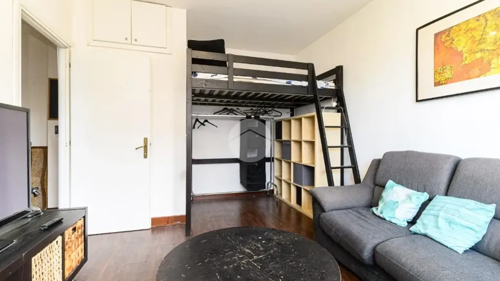 Elutuba - Studio Flat with Balcony in Rome
