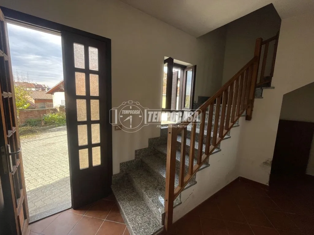 Rooms - Bifamiliar House with Private Courtyard in Agliè