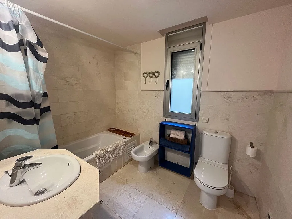 Salles de bain - Studio with Sea View in Sant Antoni de Portmany