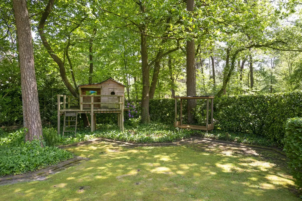 Aed - Charming Semi-Bungalow with Garden in Wolfheze