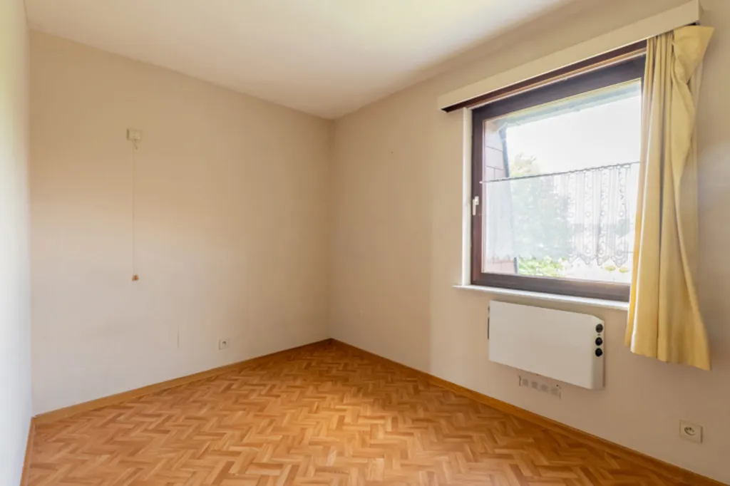 Toad - Apartment with Private Garage in Rekkem