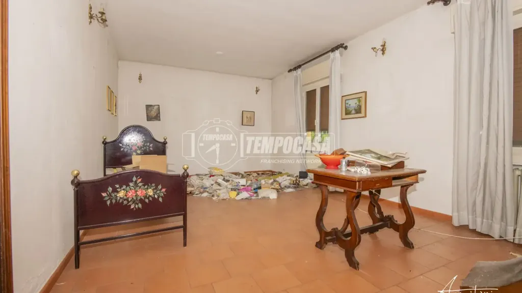 Kabinet - Independent House with Garden in Soliera