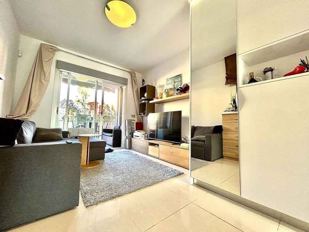 Elutuba - Twin-bedroom Apartment with Pool in Torrevieja