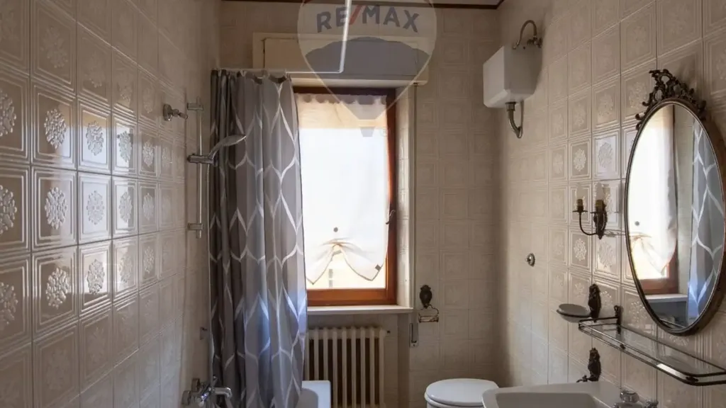 Bathrooms - Penthouse with Panoramic Terraces in Ostra