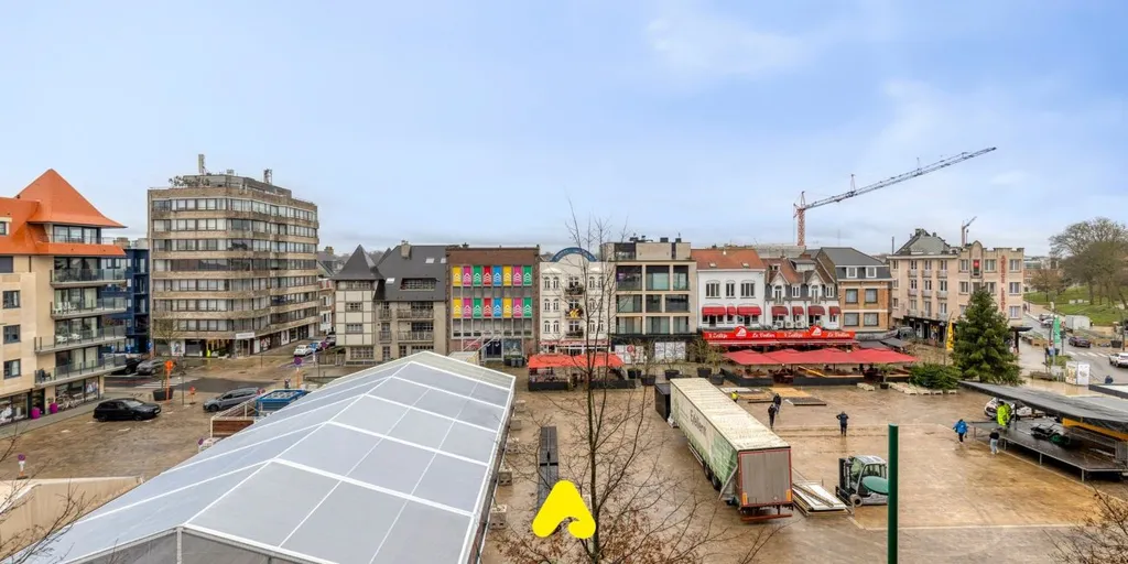 Balcon - Appartement Central avec Vue sur la Place à De Panne