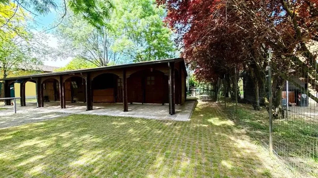 Terrace - Villa with Pool and Garden in Correggio