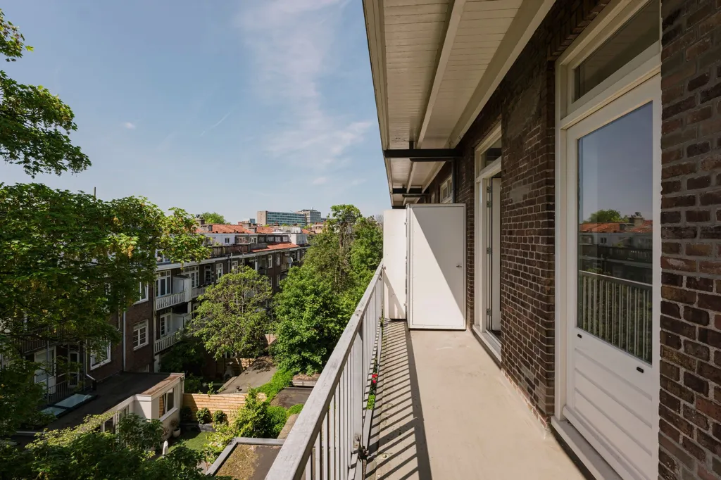 Balcon - Apartment with Balcony and Terrace in Amsterdam