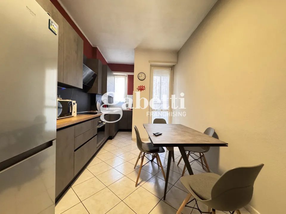 Salle à manger - Rented Triplex with Balconies in Turin