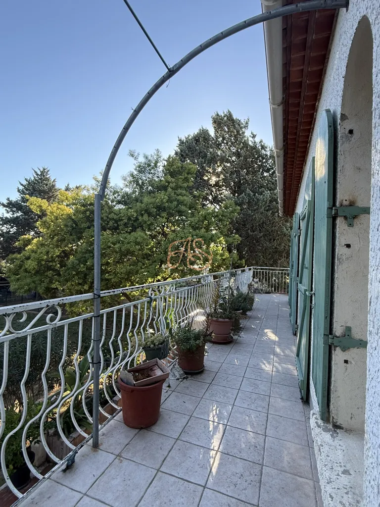 Terrass - Spacious Apartment with Balcony in Marguerittes
