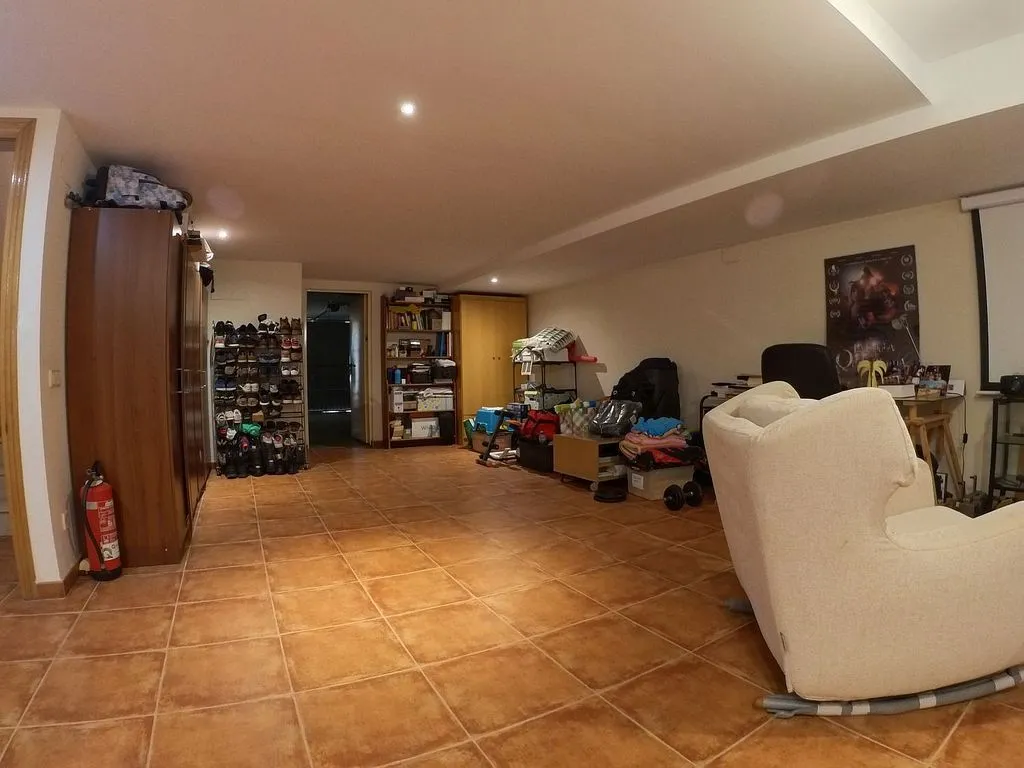 Pièces - Semi-detached House with Pool in Almardà