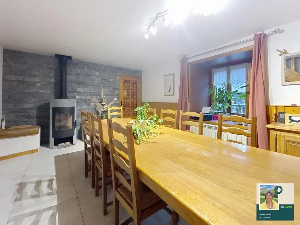 Salle à manger - Ancienne Ferme Rénovée avec Jardin à Mieussy