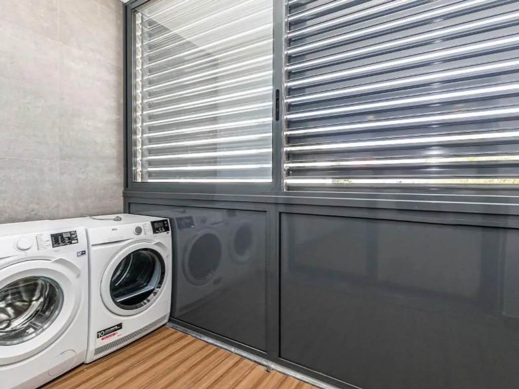 Utility Room - Luxury Duplex with Pool in Estoril