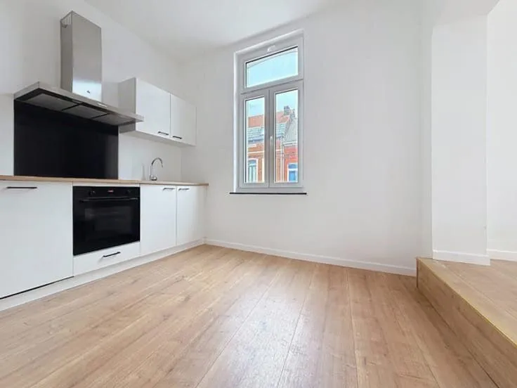 Köök - Triplex Flat with Equipped Kitchen in Brussels