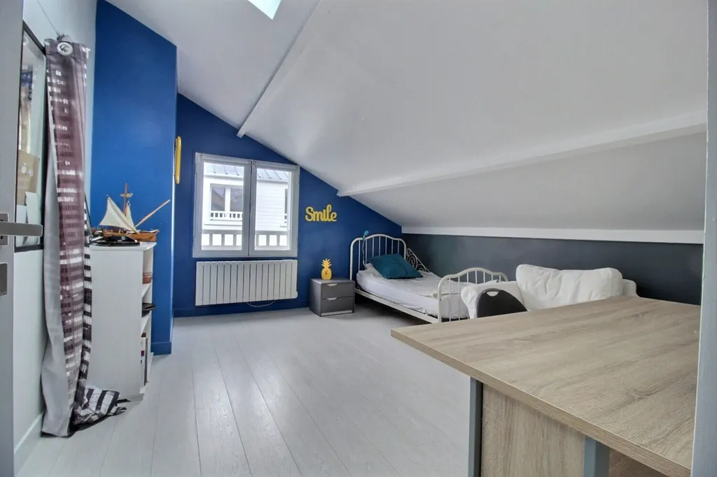 Chambres - Maison de Ville Meublée avec Terrasse Rooftop à Nanterre