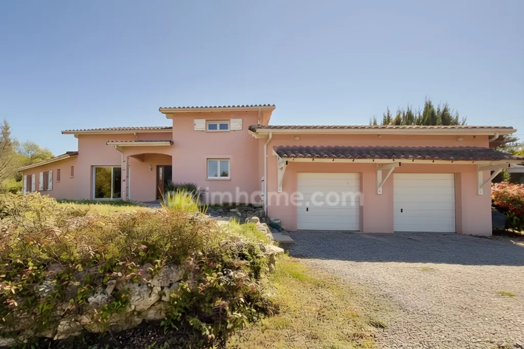 Extérieur - Maison Contemporaine avec Piscine sur les Hauteurs d'Auch
