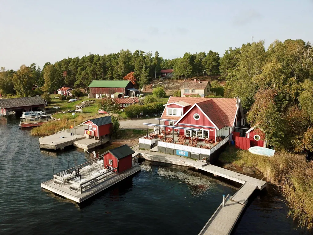 Aerial - Waterfront Plot with Meadow on Ingmarsö