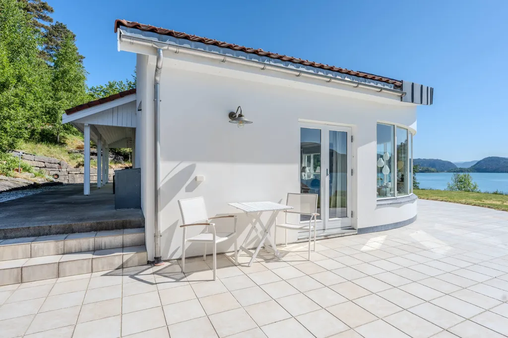 Terrasse - Two-Property Retreat with Sea View in Vikedal