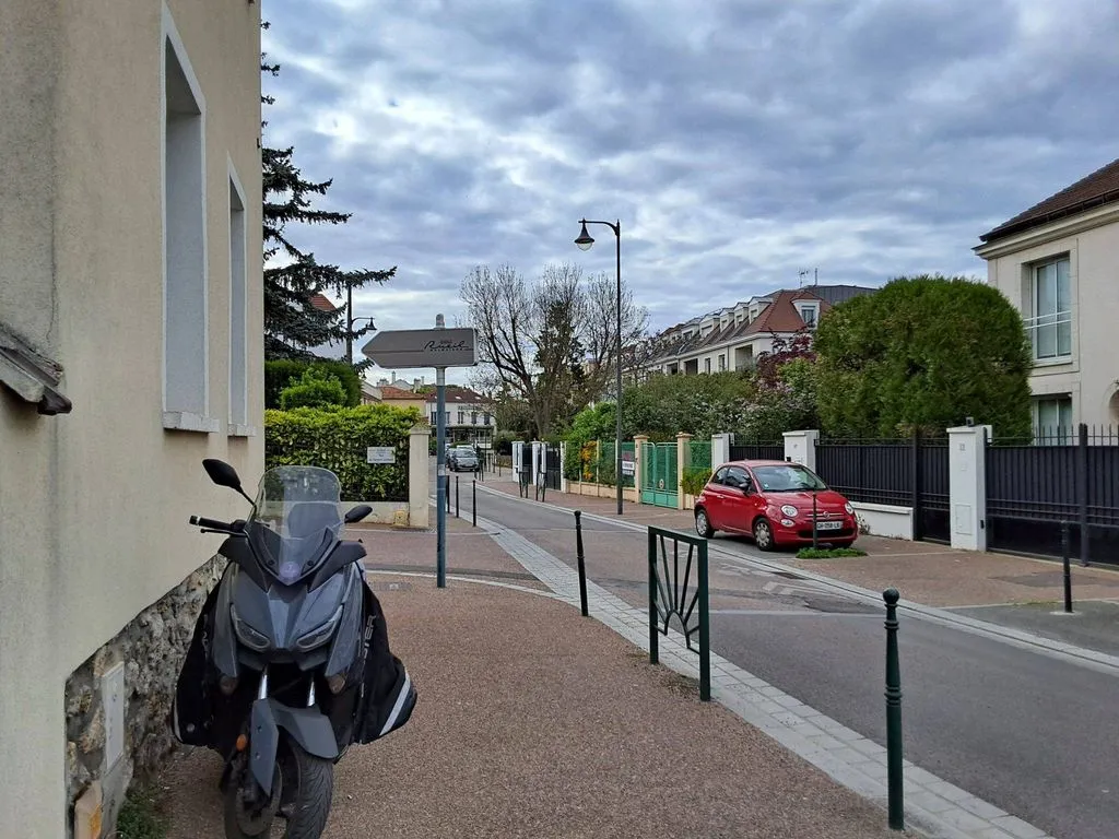 Esterno - Luxury Apartment in Rueil-Malmaison