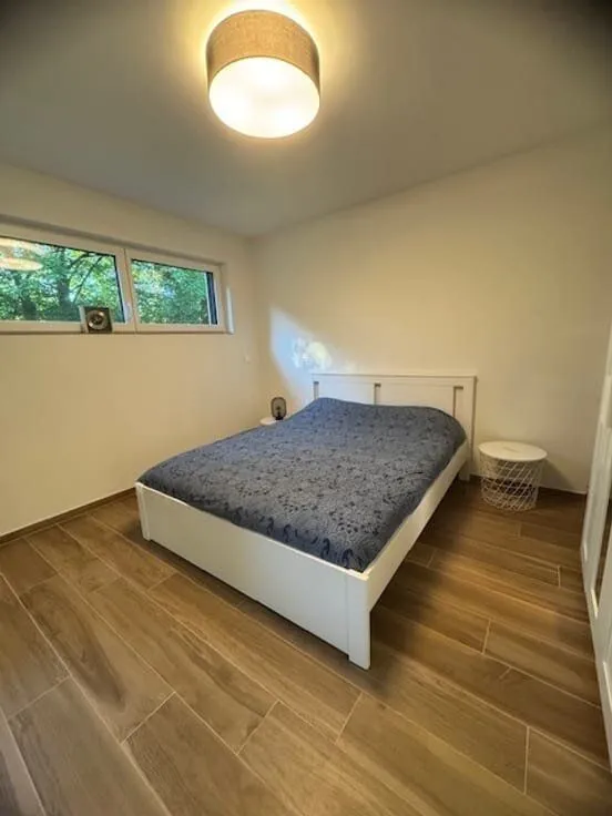 Chambres - Appartement Récemment Construit avec Terrasse à Louer