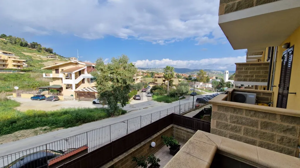 Balcone - Spacious Apartment with Balcony in Agrigento