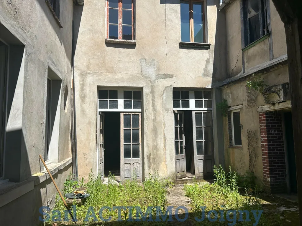 Giardino - Historic House for Renovation in Joigny