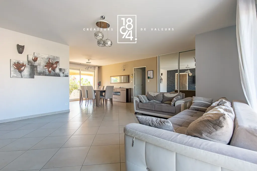 Soggiorno - Detached House with Pool in Marignane