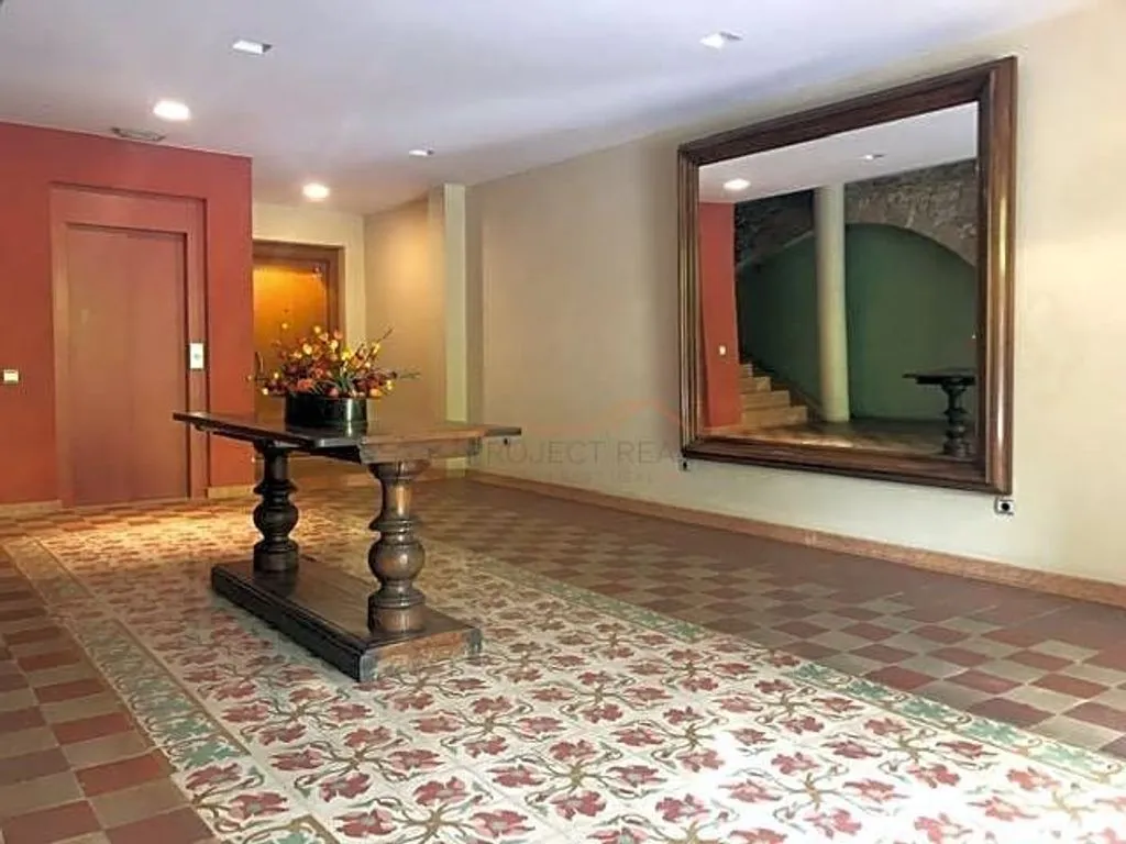 Esik - Luxury Flat with Sea View in Sant Just Desvern