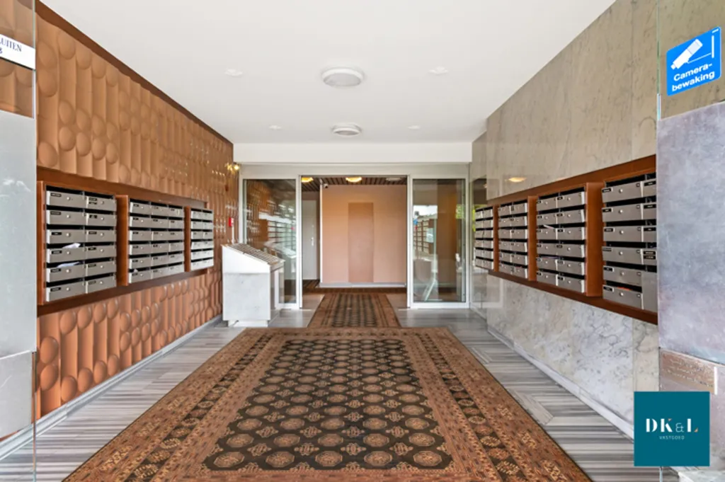 Hallway - Apartment with Terraces in Antwerp's Van Liere