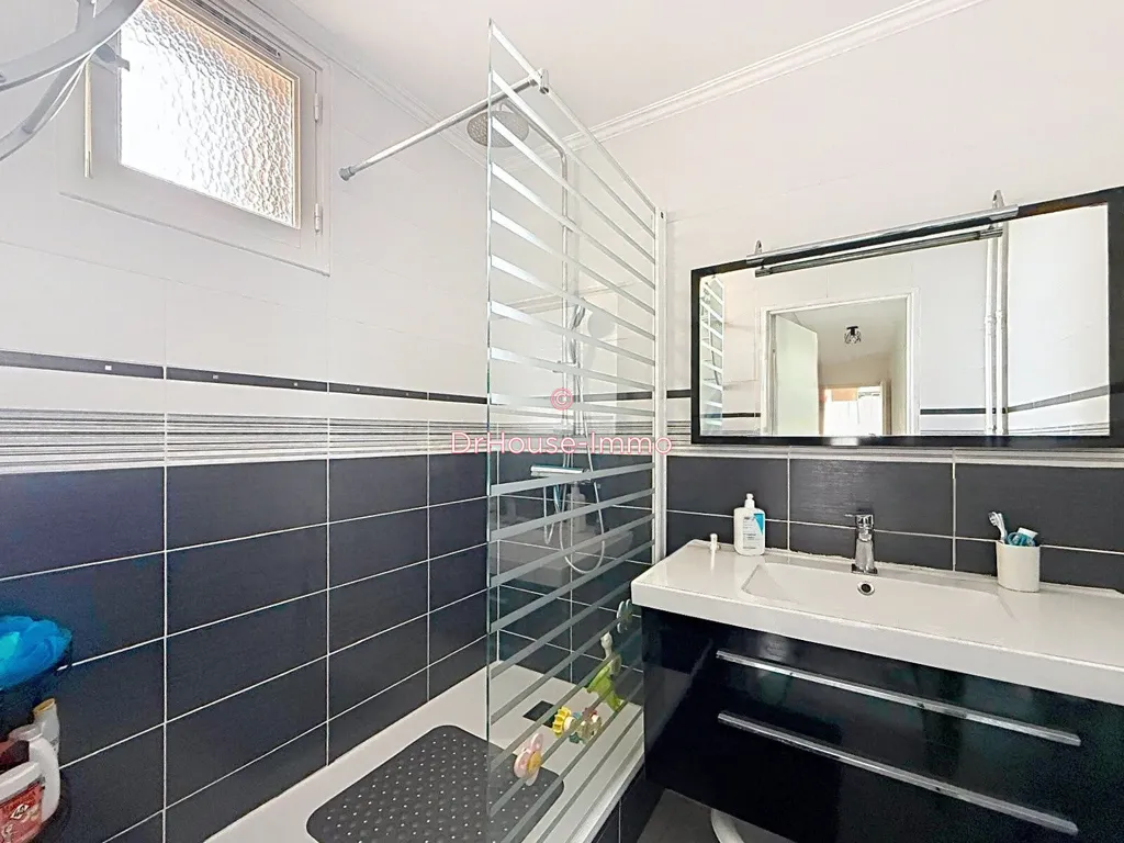 Vannitoad - Evolutionary T3/T4 Apartment with Balcony in Vitrolles