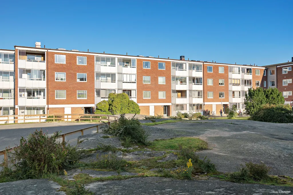 Exterior - Well-Planned Two-Bedroom Apartment in Sutteräng