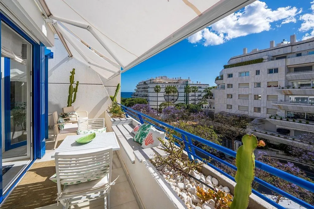 Rõdu - Duplex Penthouse with Pool in Marbella
