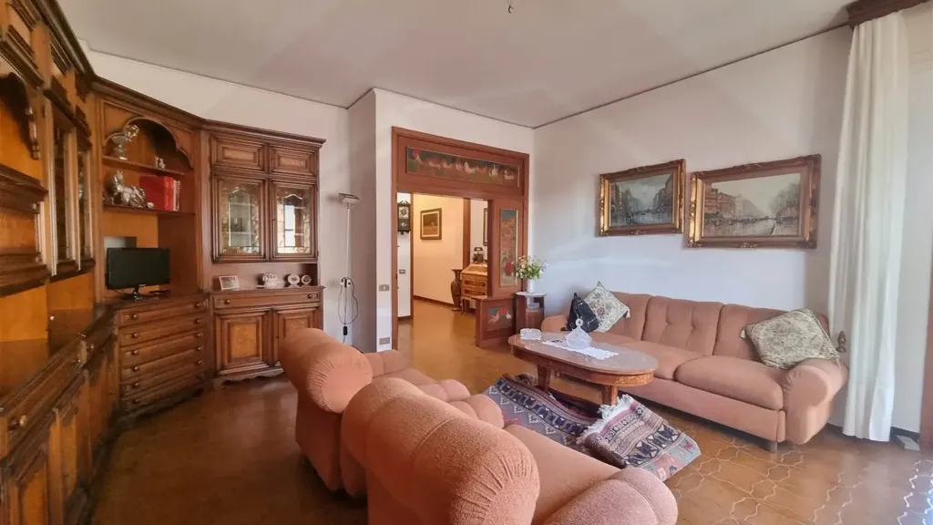 Elutuba - Apartment with Terrace near Empoli Stadium