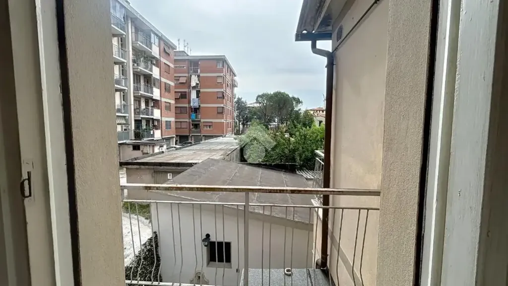 Balcone - Quadrilocale with Private Balcony in Pisa