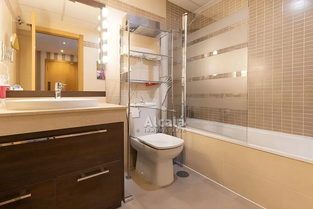 Vannitoad - Apartment with Pool in El Olivar, Alcalá de Henares
