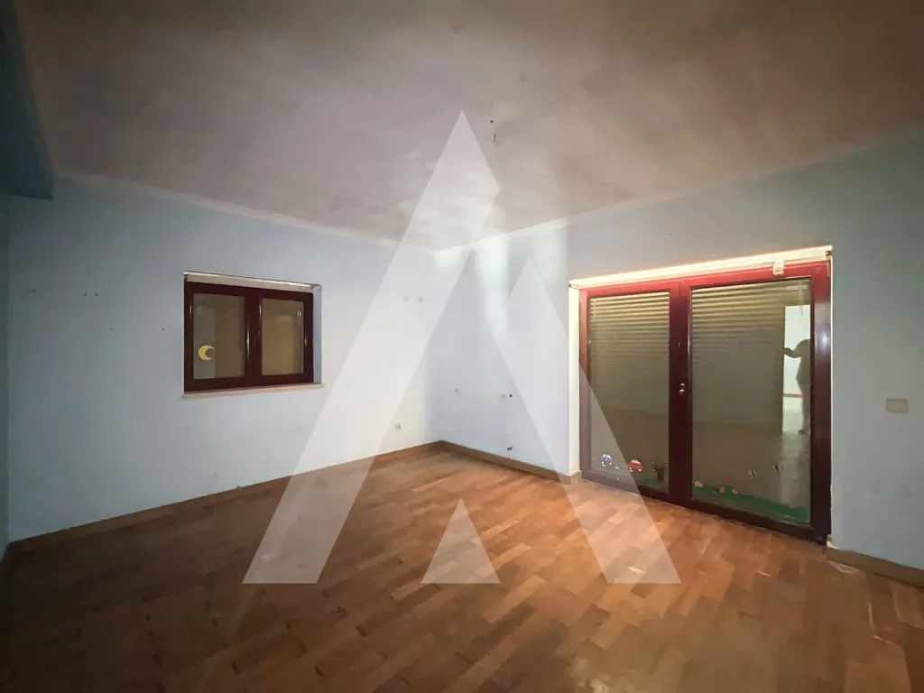 Rooms - Isolated House with Indoor Pool in Pombal
