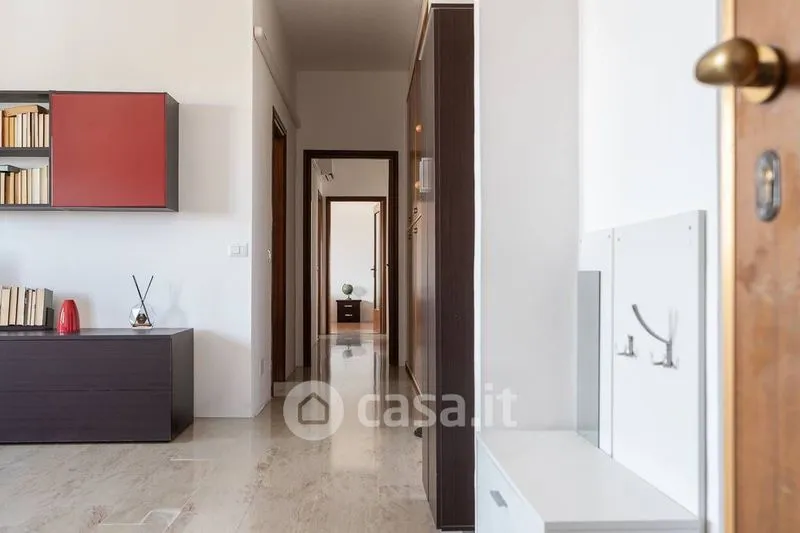 Entrée - Apartment with Balcony and Garage in Voghera