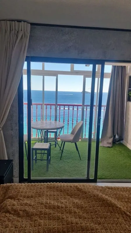 Chambres - Studio with Sea View and Terrace in Benidorm