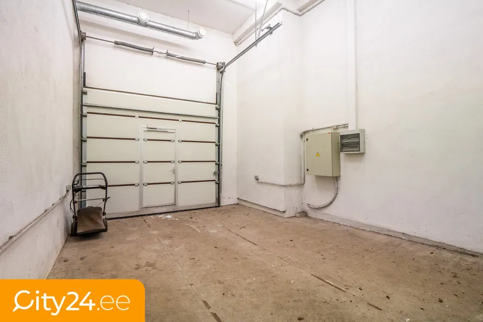Garage - Administrative Building with Large Land in Riga