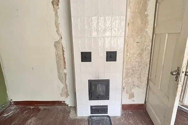 Pièces - Historic Flat with Central Heating in Tartu City Centre