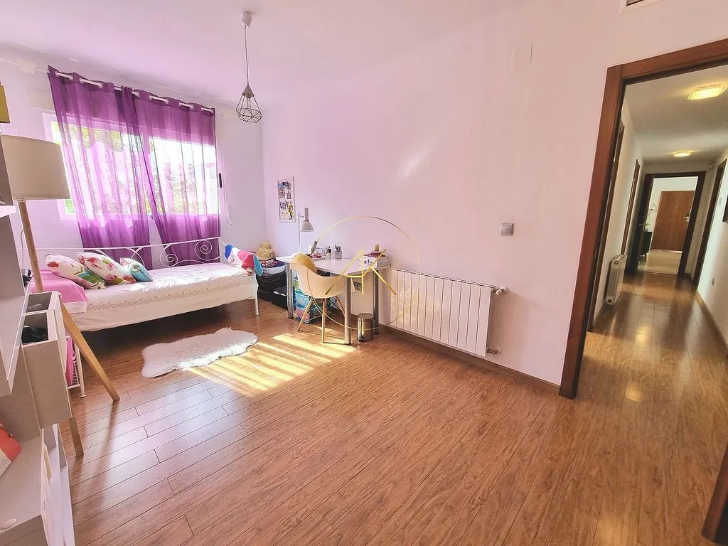 Bedrooms - Chalet with Pool and Terrace in Torre en Conill