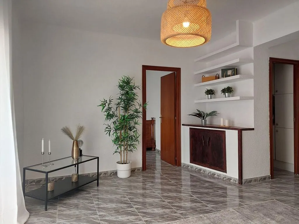 hallway_entrance