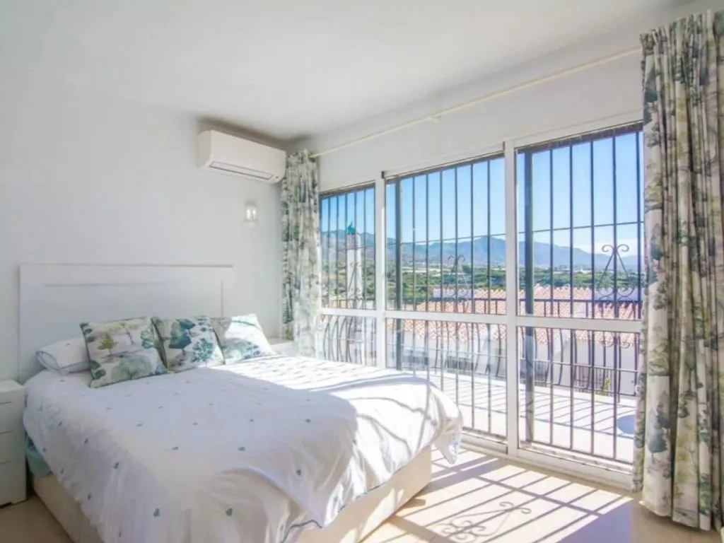 Chambres - Semi-Detached Villa with Sea Views in Nerja