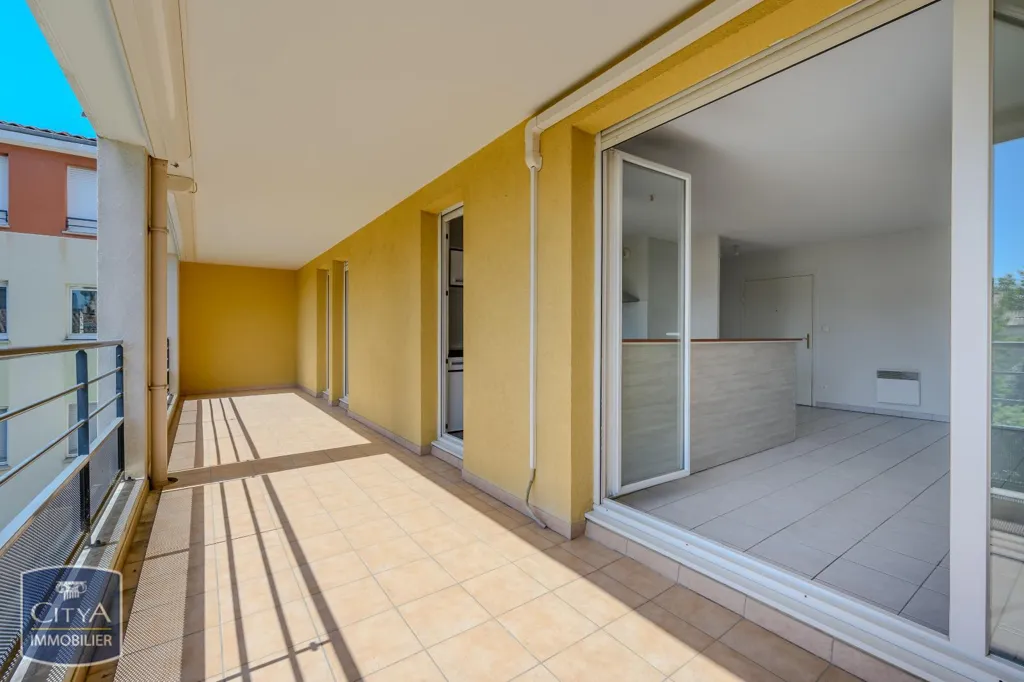 Balcone - 3-Bed Apartment with Terrace in Carpentras
