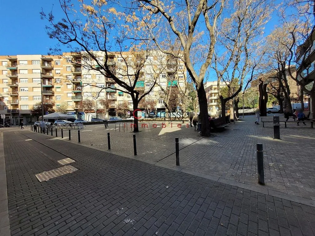 Apartment with Balcony in Vallparadís, Terrassa