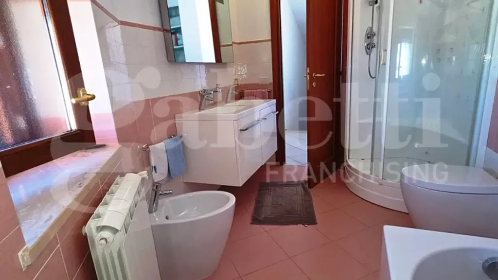 Vannitoad - Apartment with Solar Panels in Marano Marchesato