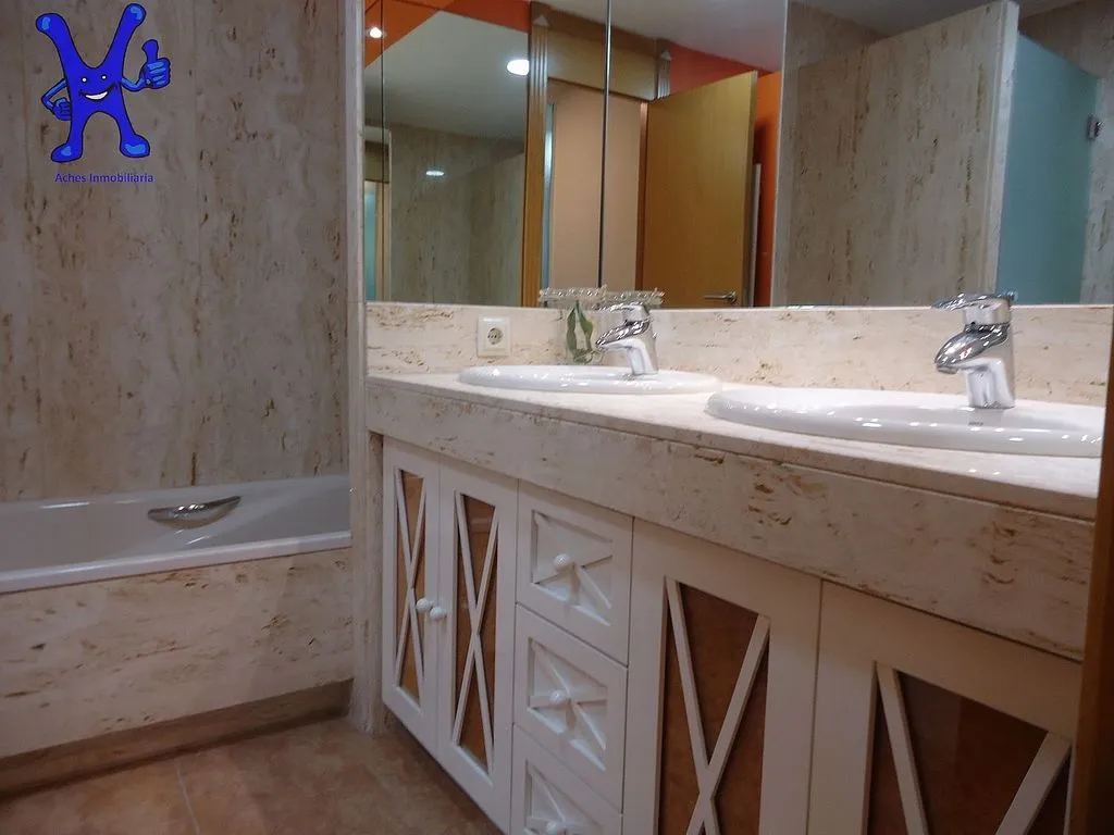 Vannitoad - Furnished Flat with Central Heating in Carmelitas
