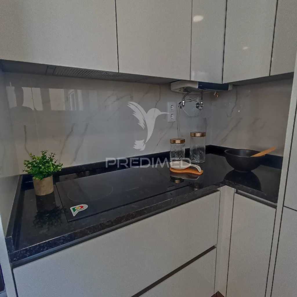 Kitchen - Remodelled T2 Apartment with Large Storage in Benfica
