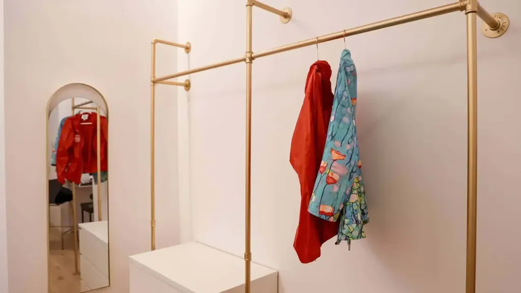 Toad - Modern Studio with Design Elements in Milan