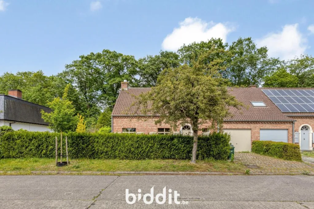 Exterior - Rustic Semi-detached House with Garden near Ghent