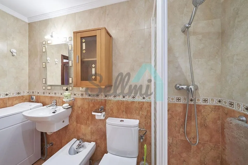 Bagni - Furnished Flat with Study Spaces in Oviedo